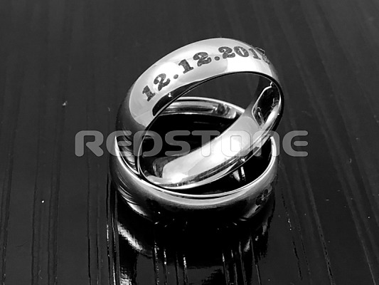 Ocelový prsten s gravírováním